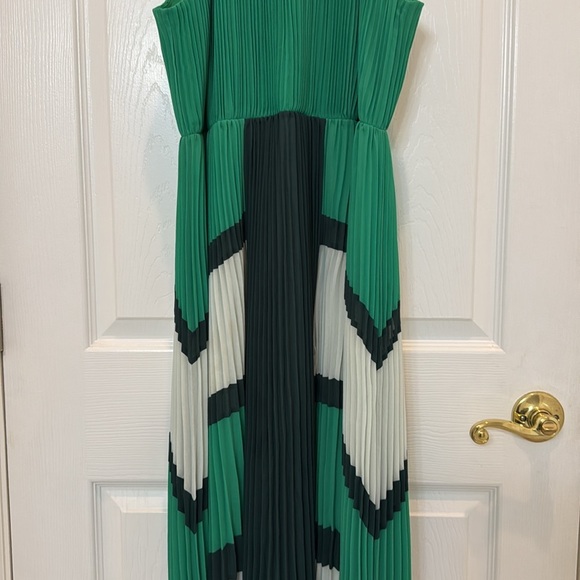 Ted Baker London Nellina Pleated Midi Dress 4 (US Size 10) - Picture 4 of 14